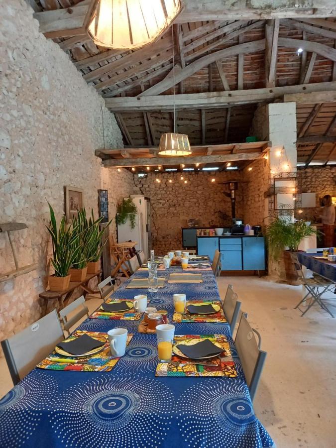 La Grange De Lucie -Chambres D'Hotes En Perigord-Dordogne Nanteuil-Auriac-de-Bourzac Екстериор снимка